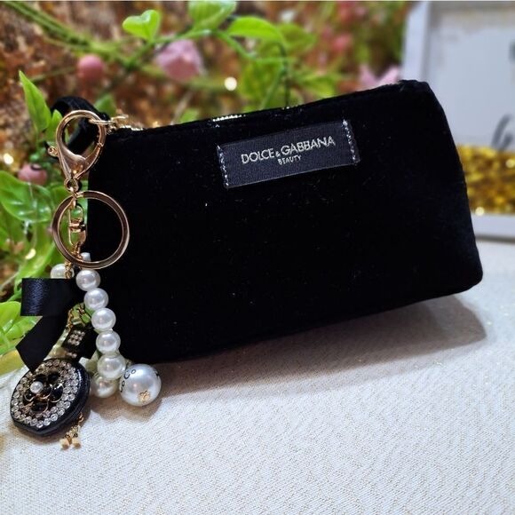 NWOT Dolce & Gabbana Make Up Bag - Picture 1 of 9